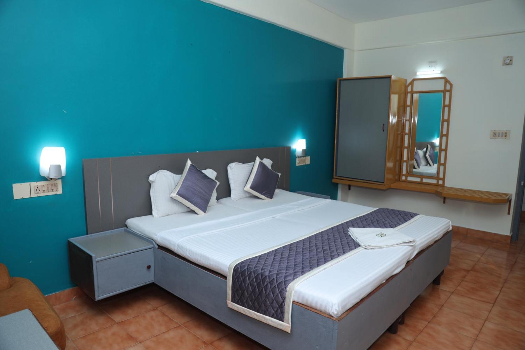 Grand Harmony Beach Resort Kovalam Luaran gambar